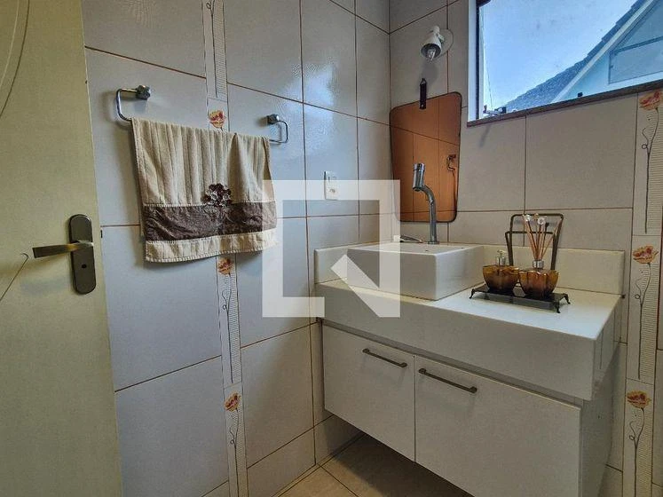 Furnished house, 400 m², with a glass-enclosed balcony — photo 35