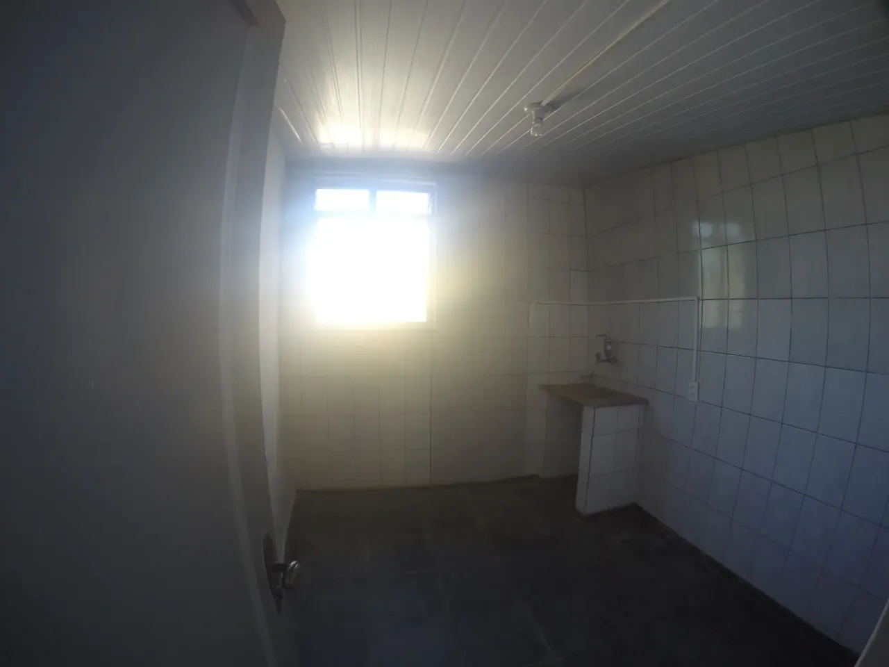 Estúdio de 30 m² com 1 quarto e ducha elétrica