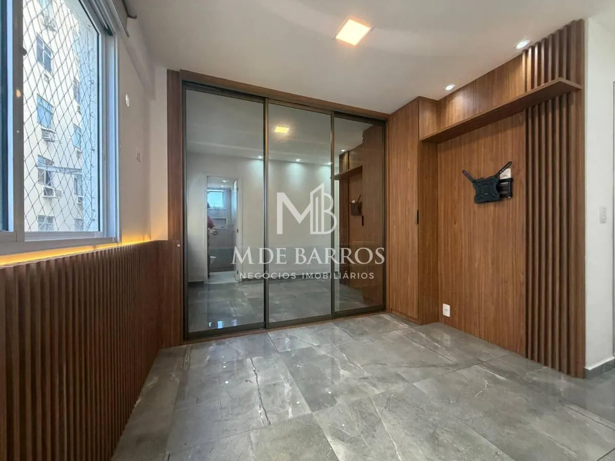 Floor-to-ceiling windows in a 2-bedroom apartment, 54 m² — photo 17