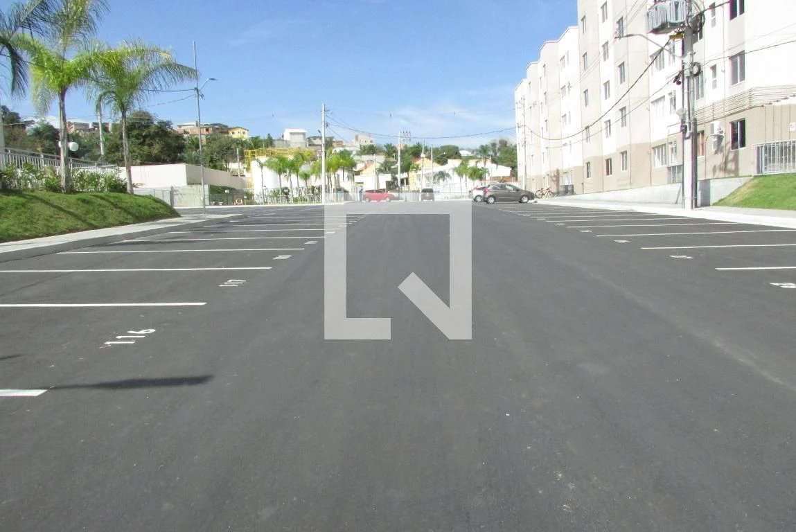 Apartamento amueblado con 2 dormitorios y cocina abierta — photo 49