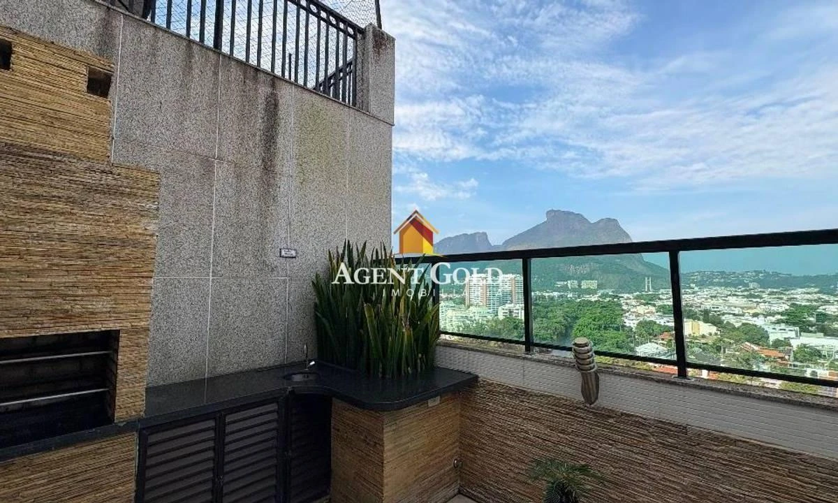4-bedroom apartment in a building with a sauna — photo 30