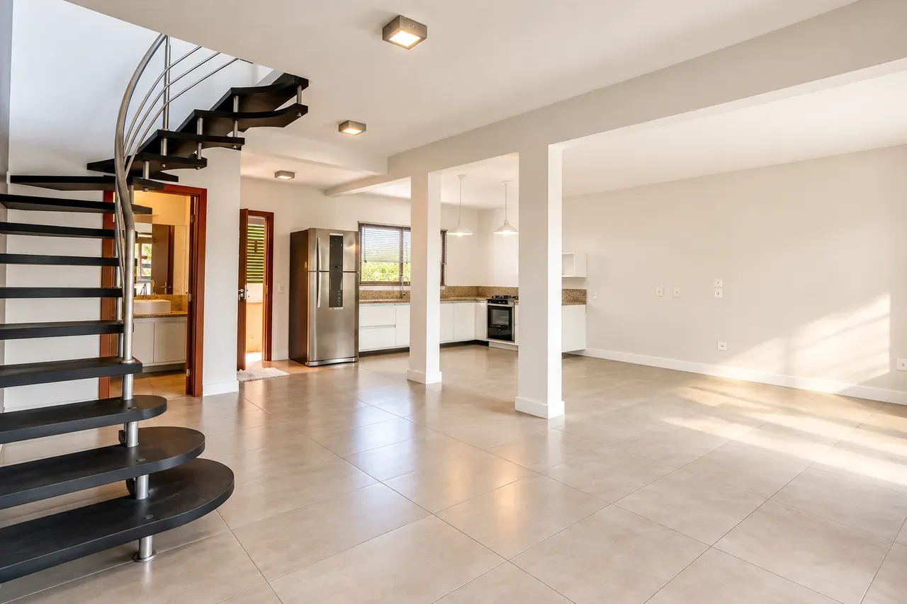 Casa de 100 m² con parrilla privada y jardín — photo 8