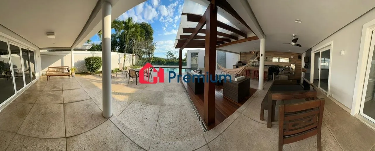 4-bedroom house with 5 bathrooms and a balcony grill — photo 3