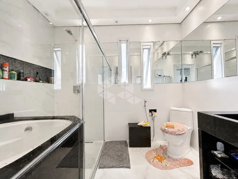 Furnished house, 350 m², with a water view — photo 11