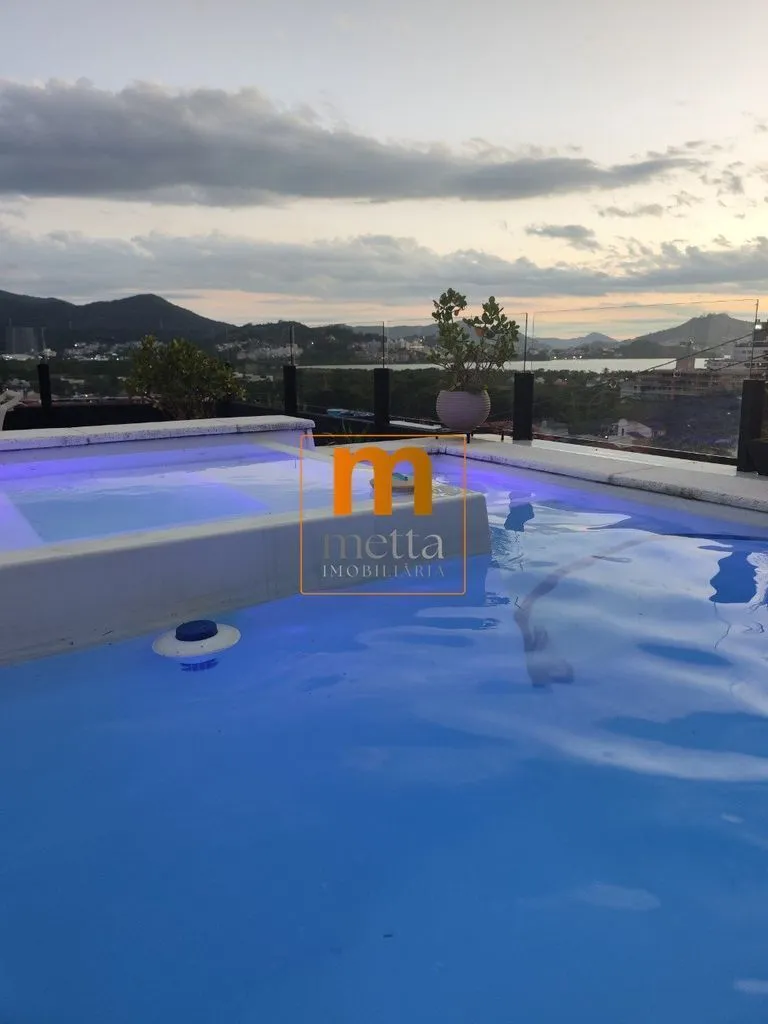 Меблированный дом с 2 спальнями, 3 ванными и 400 м² — photo 34