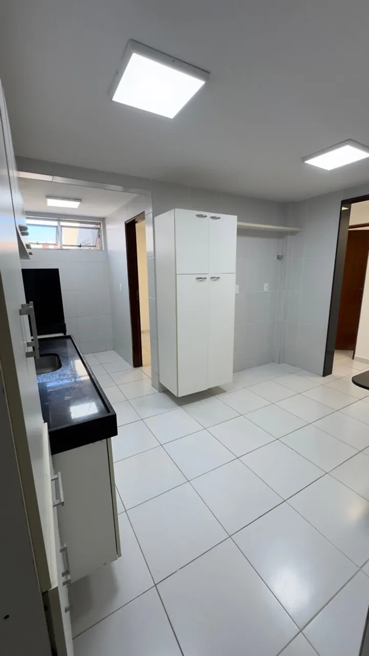 3-bedroom apartment in a building with a pool — photo 13