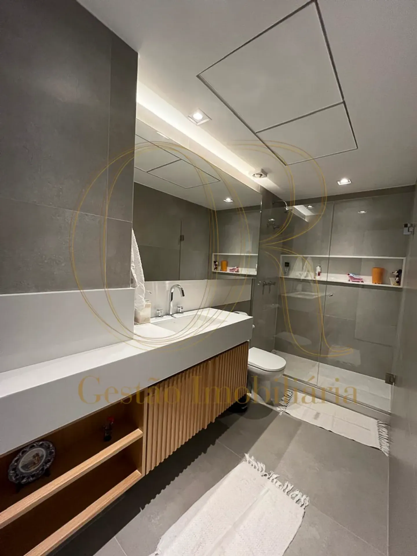 Apartamento mobiliado de 290 m² com 3 quartos e 4 banheiros — photo 34