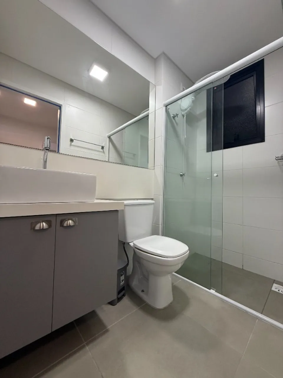 One-bedroom apartment with a washing machine — photo 7