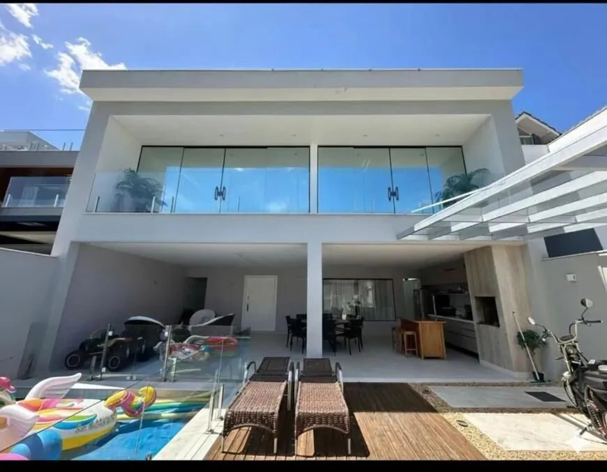 4-suite house with a private-use pool in the condo — photo 4