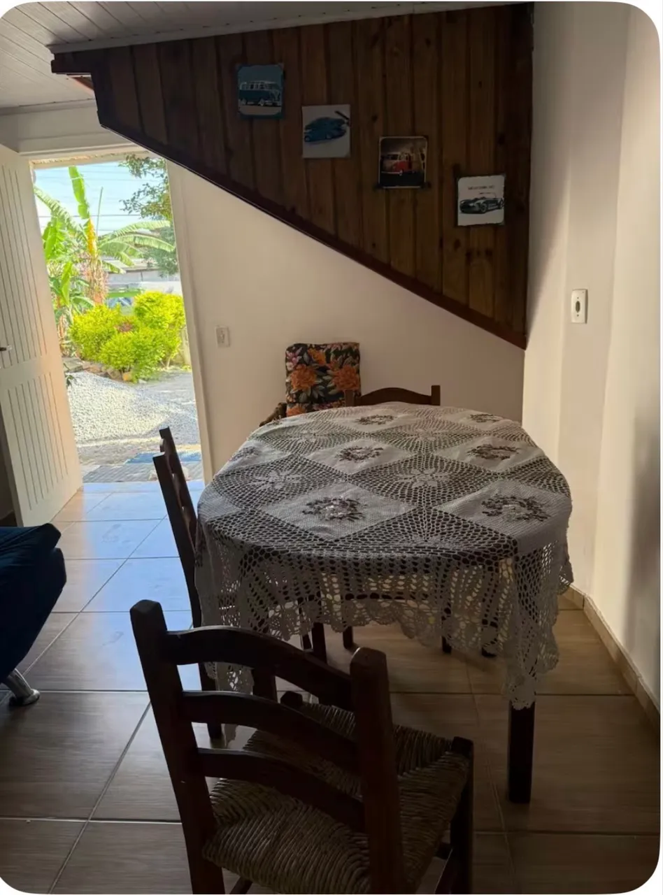 Apartamento com 2 quartos e 1 vaga, piso cerâmico