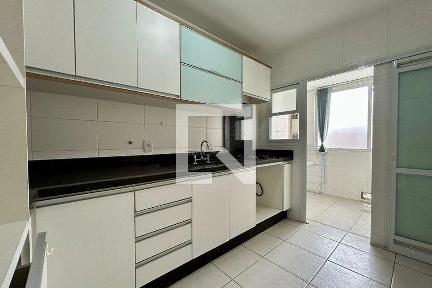 2-bedroom apartment in a building with a gym — photo 42