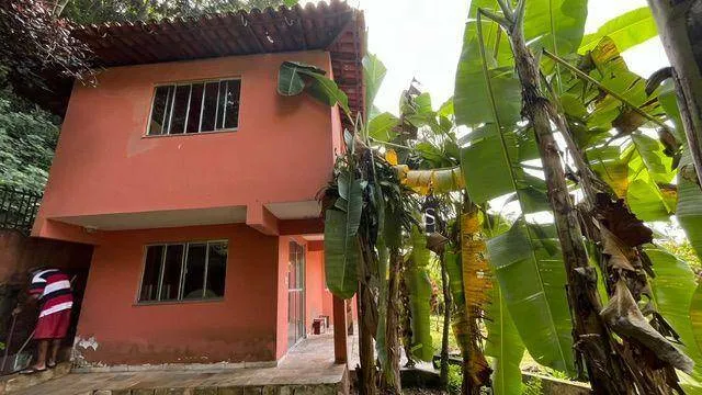 Furnished house, 395 m², with a glass-enclosed balcony — photo 23