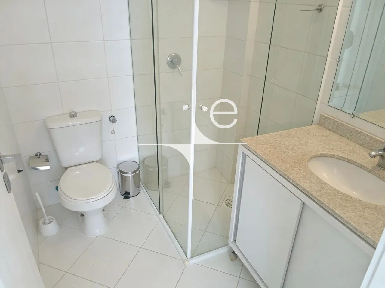 Furnished 2-bedroom apartment with en-suite on 7th floor — photo 8