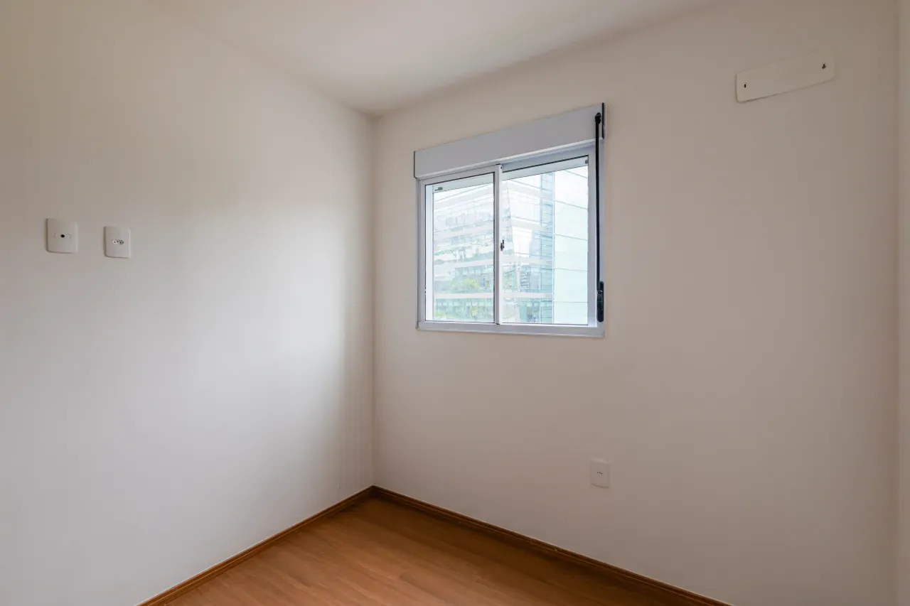 48 m² rental apartment with 2 bedrooms and city view — photo 12