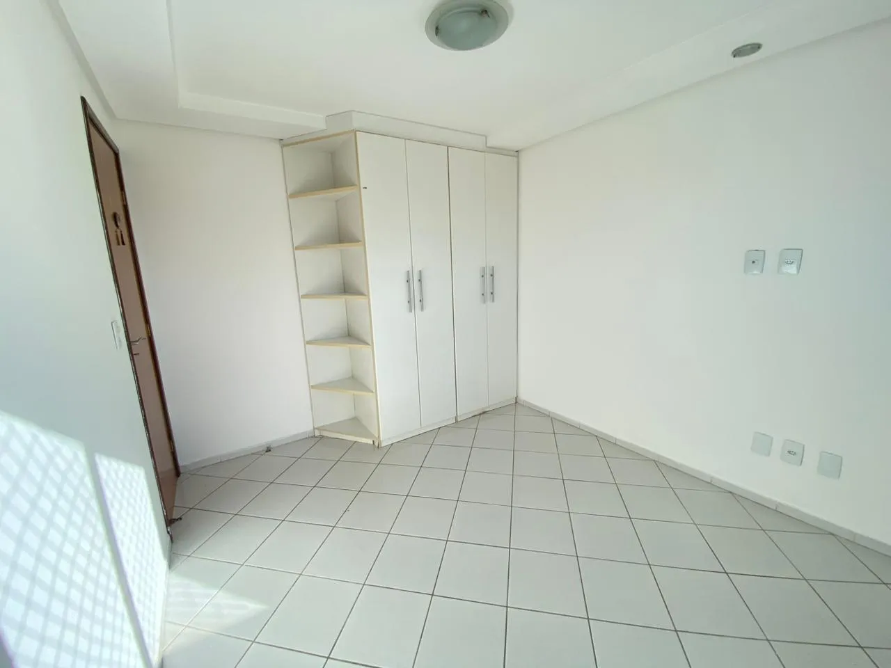 93 m² apartment with 2 bedrooms and a balcony — photo 9