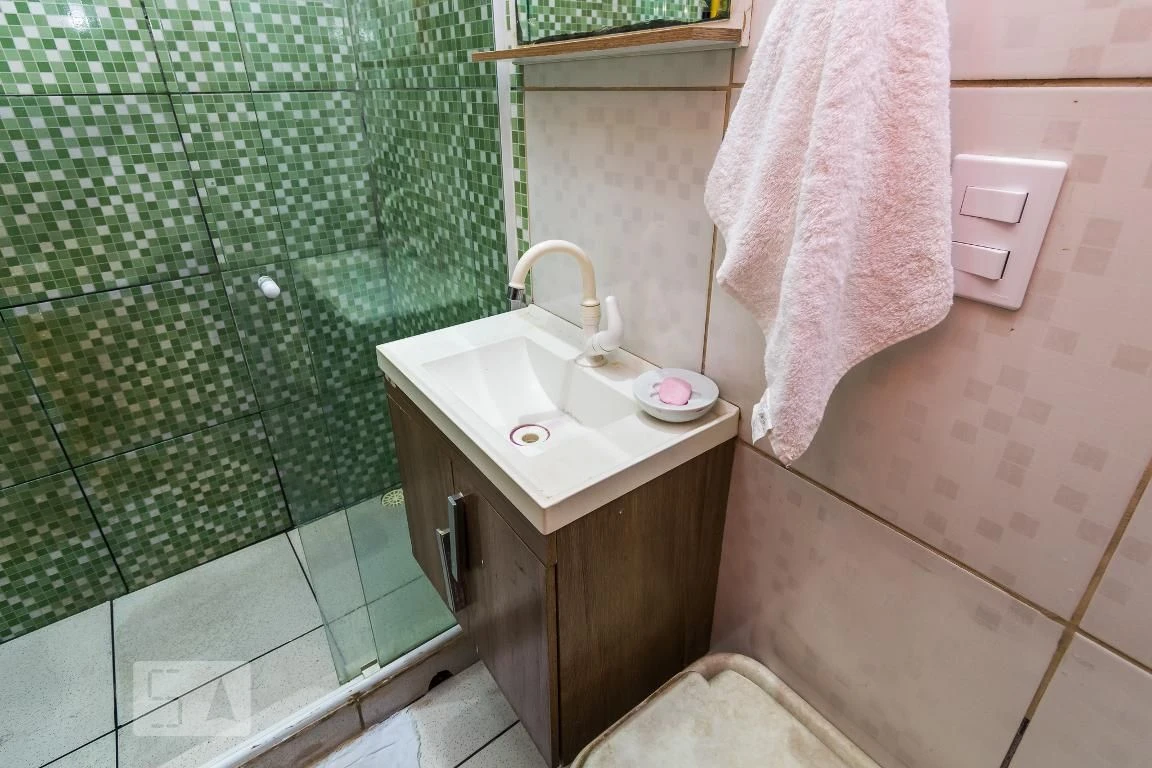 Furnished apartment with 2 bedrooms, 1 bathroom and gas stove — photo 25
