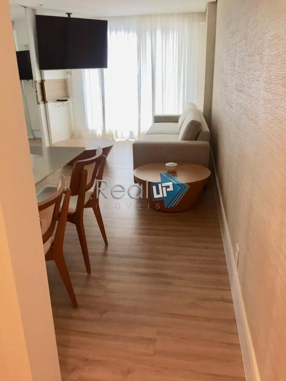 Furnished apartment with 2 bedrooms and a balcony — photo 16