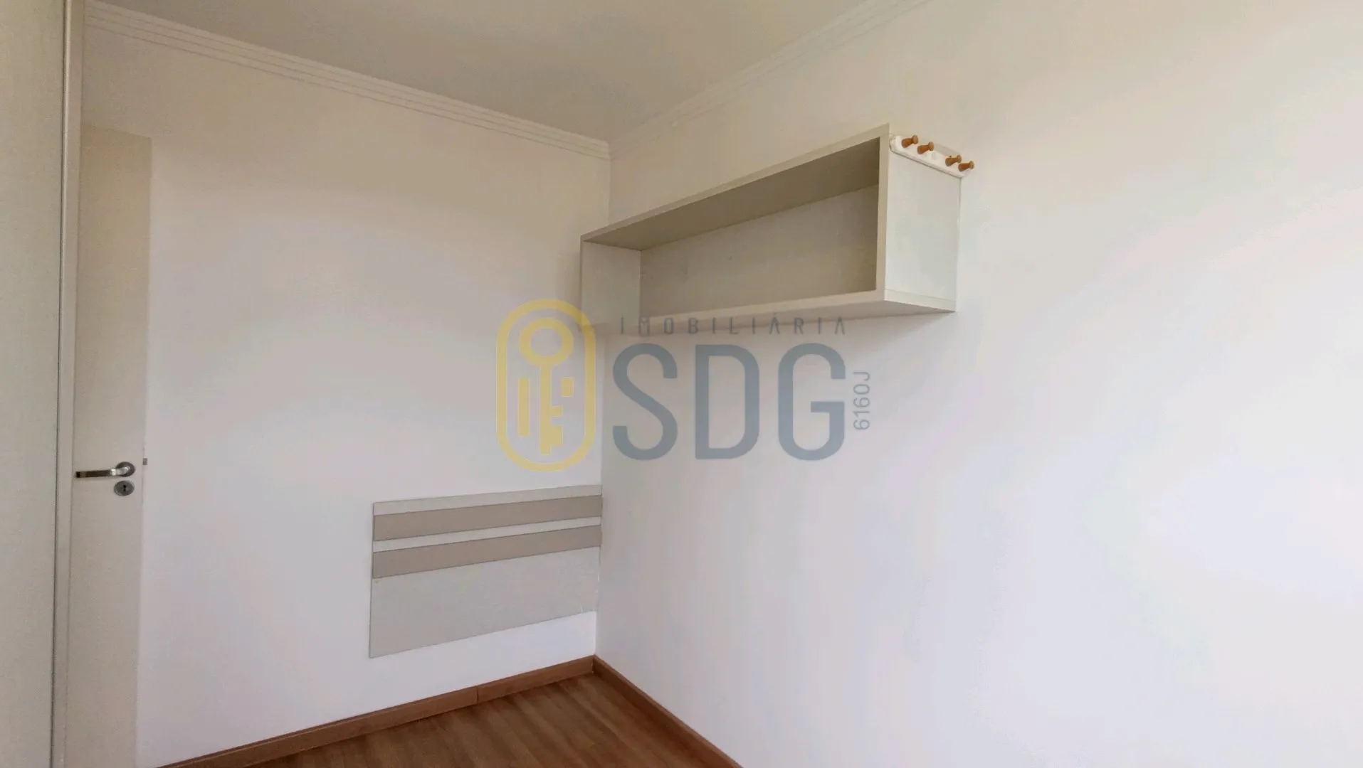 Apartamento amueblado con 2 dormitorios y cocina abierta — photo 29