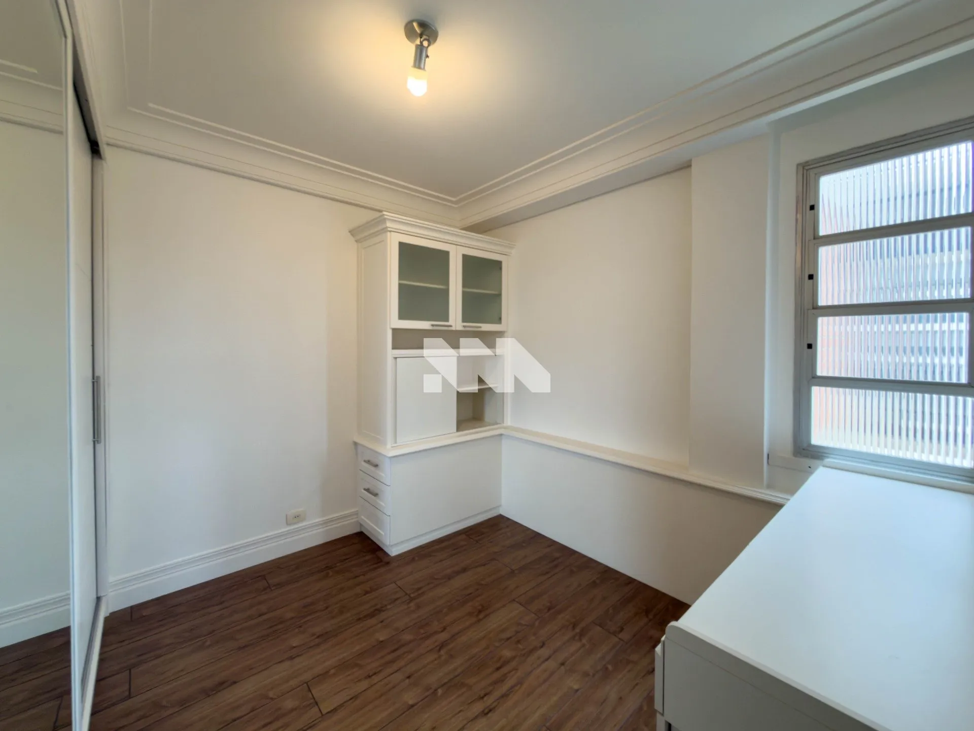 Apartment on the 6th floor with a home office — photo 18