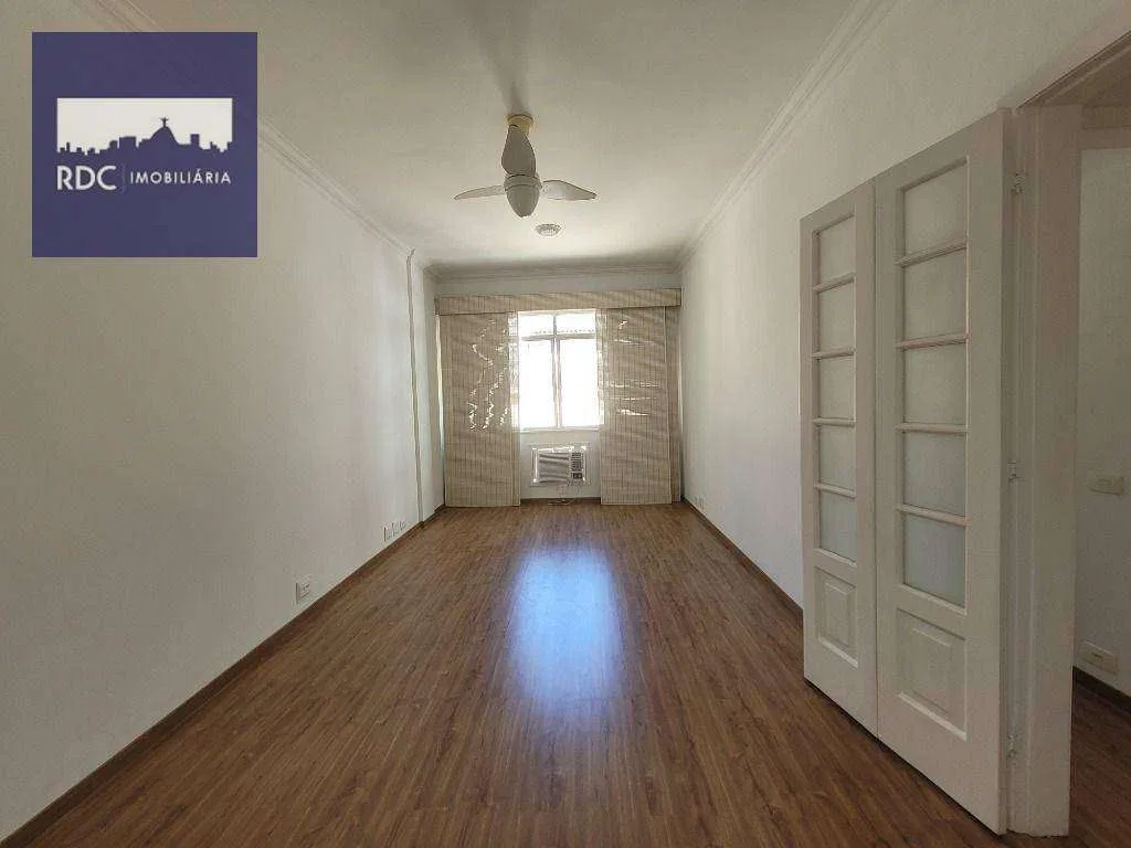 Apartamento com 2 dormitórios e 75 m², cozinha separada — photo 9