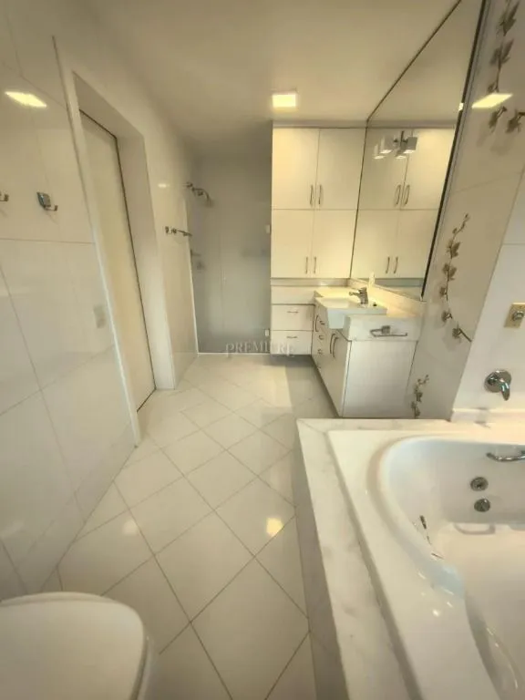 Будинок на 5 кімнат із балконом і 400 м² — photo 33