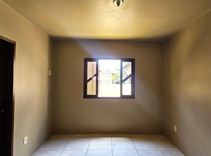 House with 4 bedrooms and 326 m², well kept — photo 3