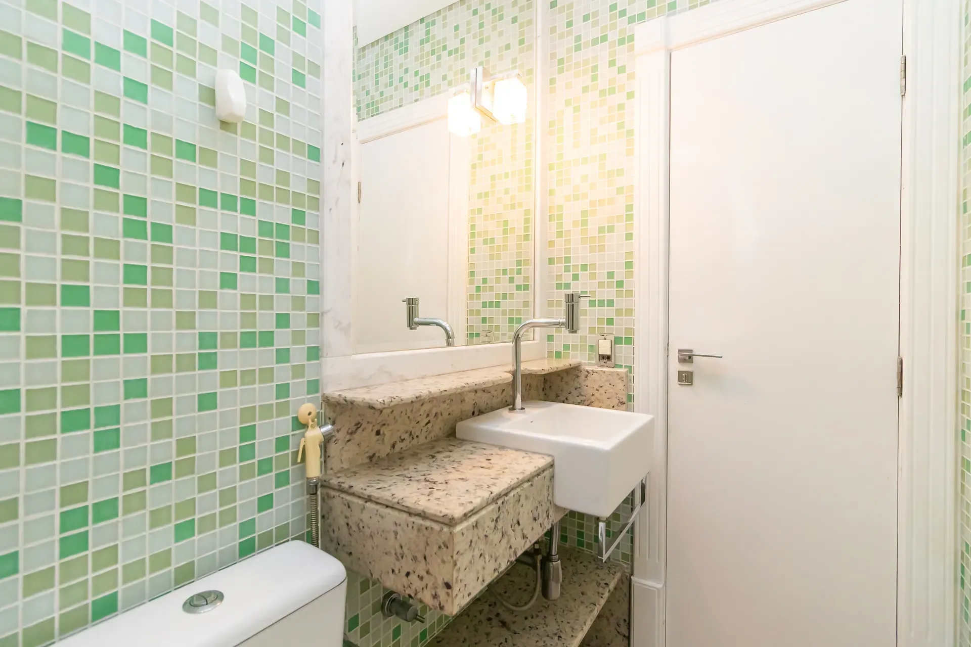 Furnished house with 3 bedrooms and 4 bathrooms — photo 17