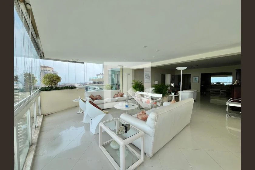 Apartment, 450 m², with a glass-enclosed balcony — photo 14