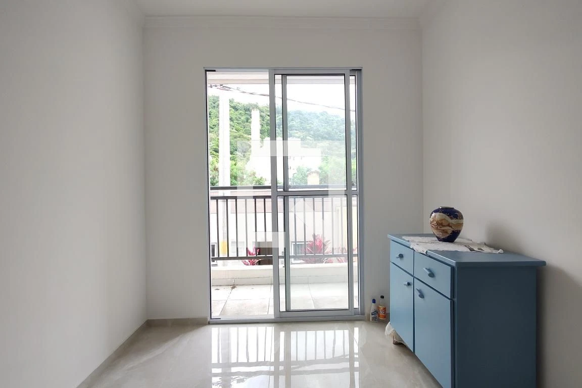 3-bedroom apartment with a balcony — photo 12