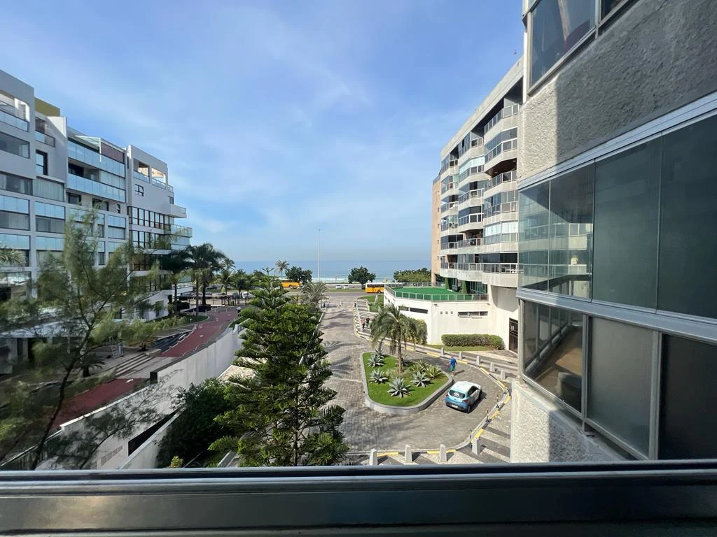 Furnished 70 m² apartment with 2 bedrooms and 2 bathrooms — photo 18