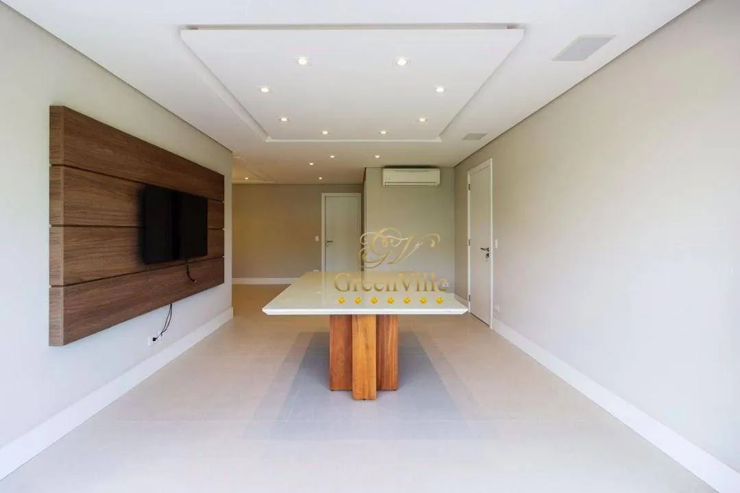 4-bedroom rental apartment with 297 m² and 3 parking spots — photo 10