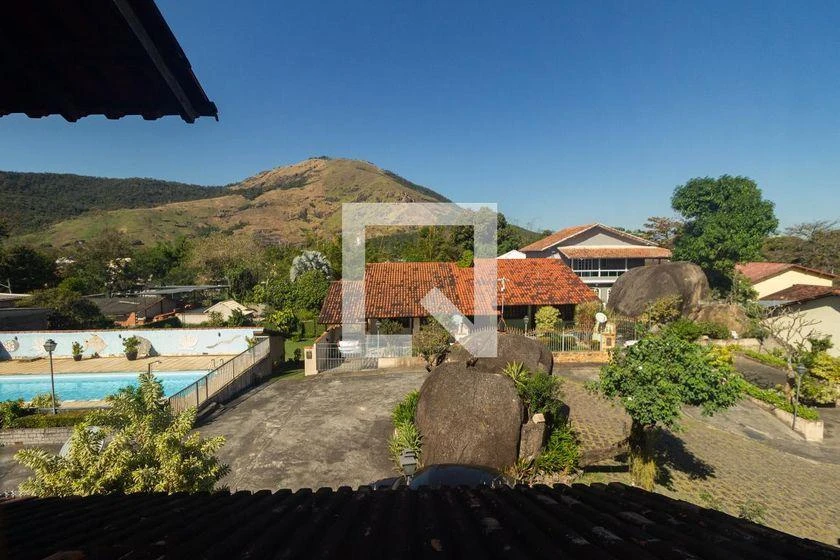 5-bedroom house with a mountain view in Rio de Janeiro — photo 27