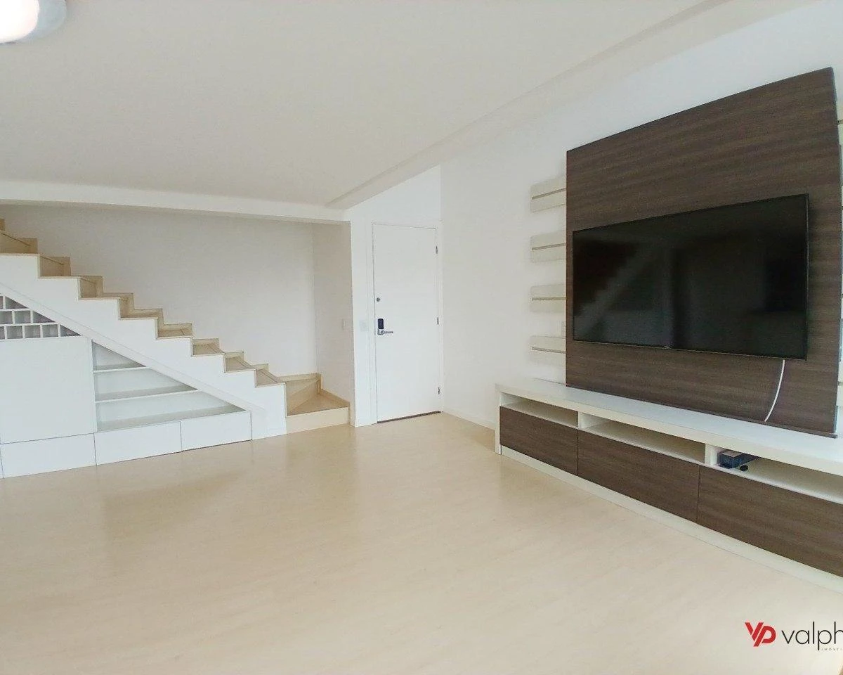 Home office in a 2-bedroom apartment, 105 m² — photo 23