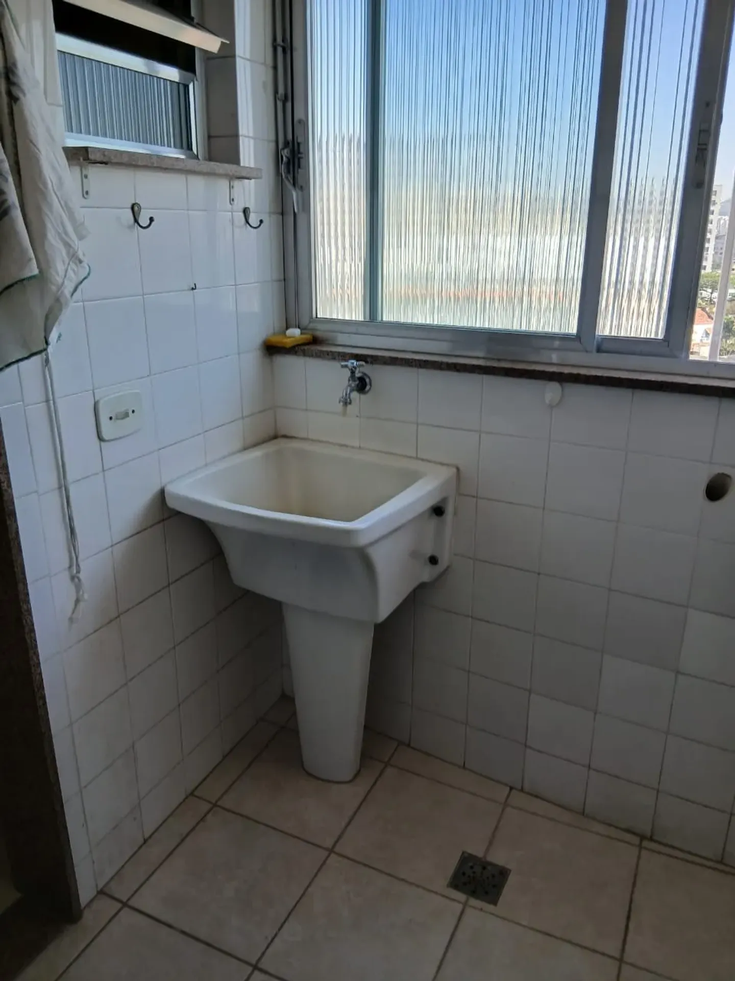 Unfurnished 2-bedroom apartment with 2 bathrooms — photo 32