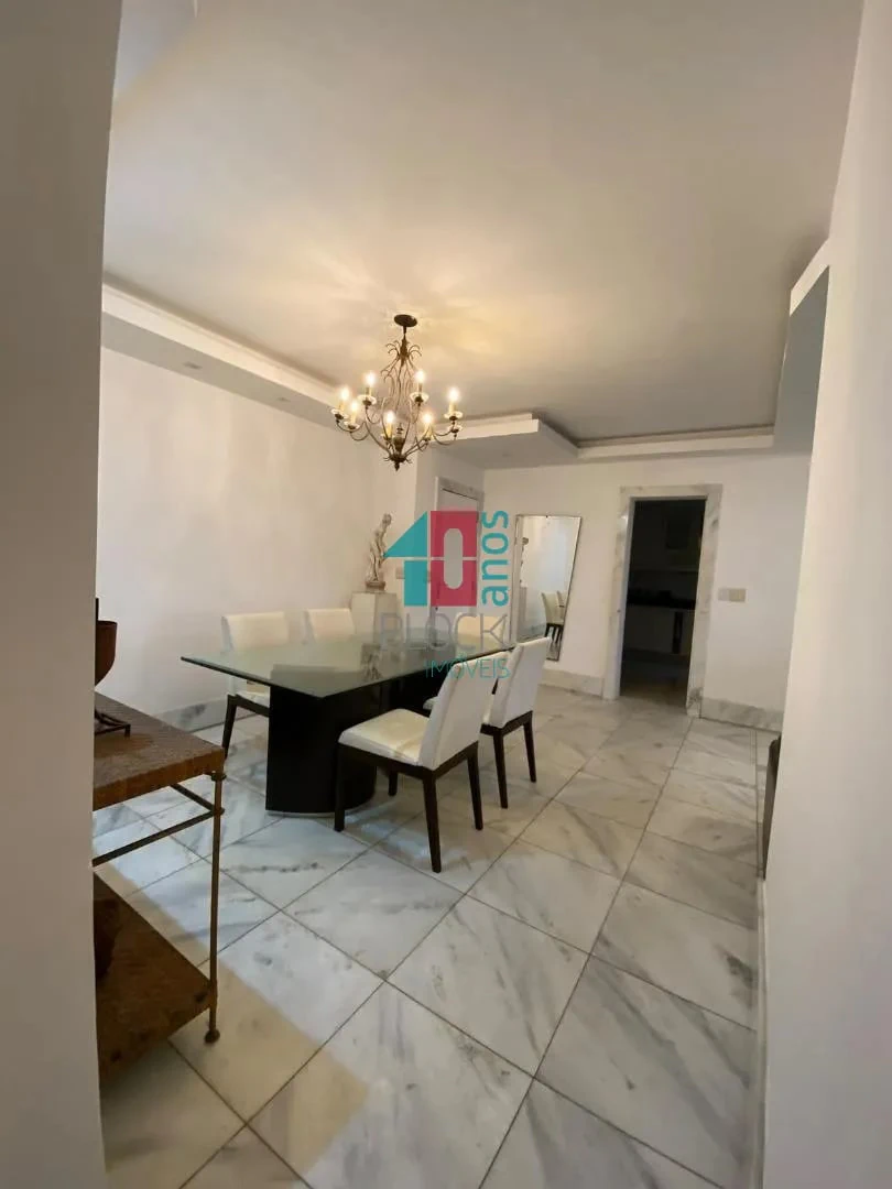 144 m² apartment with a home office and a water view — photo 4