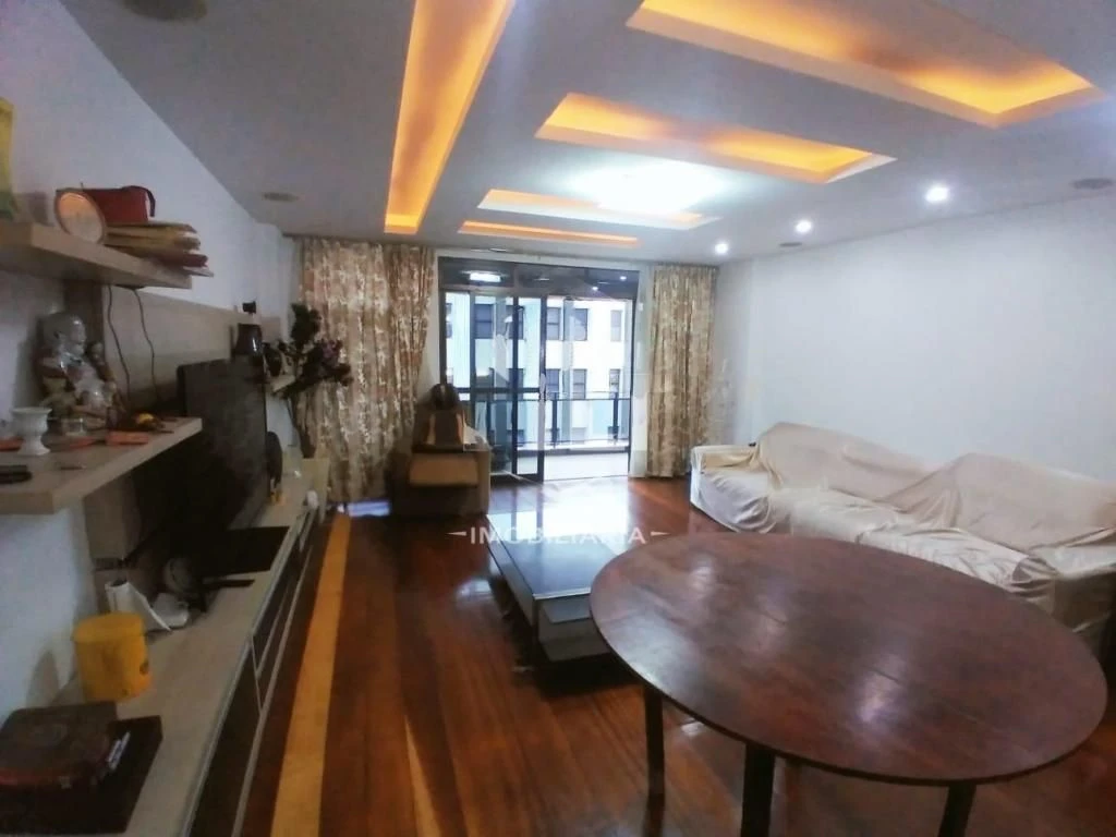 Unfurnished apartment with 6 bedrooms and 2 parking spots — photo 6