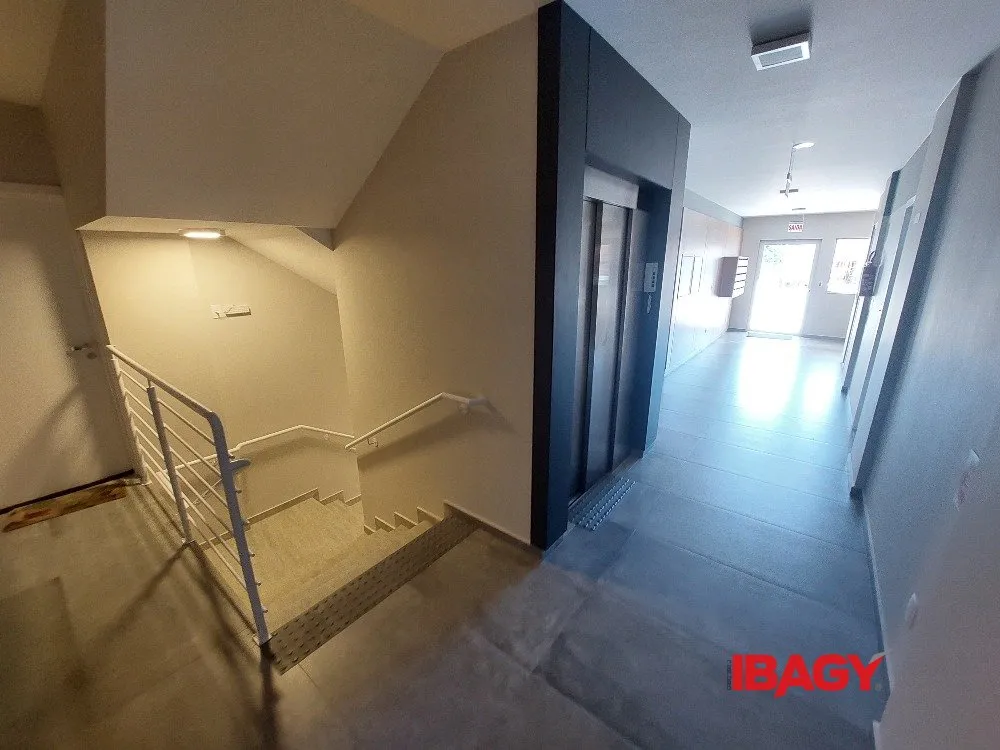 38 m² studio with a closed kitchen and 1 bedroom — photo 10