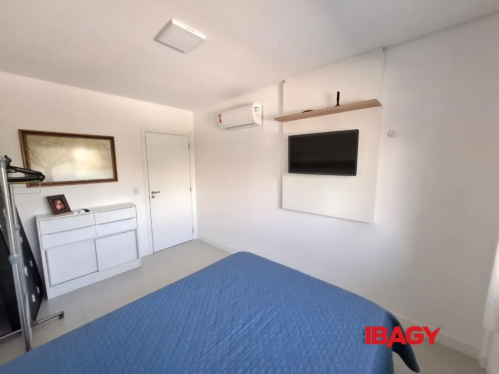Apartamento amueblado de 2 dormitorios y 121 m² — photo 23