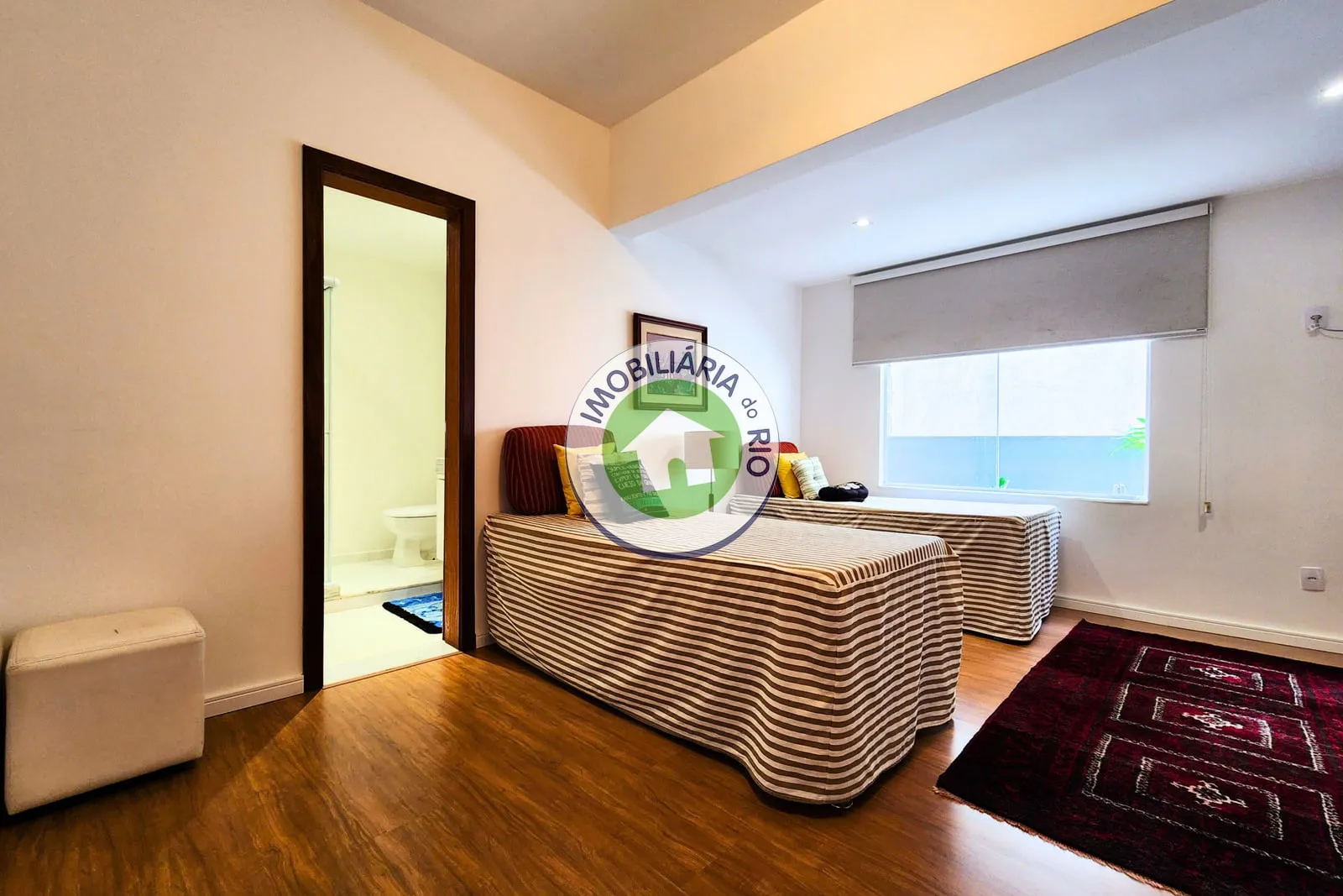 Apartment on the 2nd floor with floor-to-ceiling windows — photo 20
