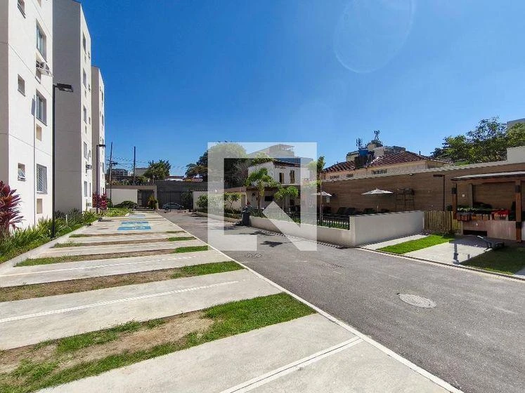 Furnished apartment, 32 m², with floor-to-ceiling windows — photo 31