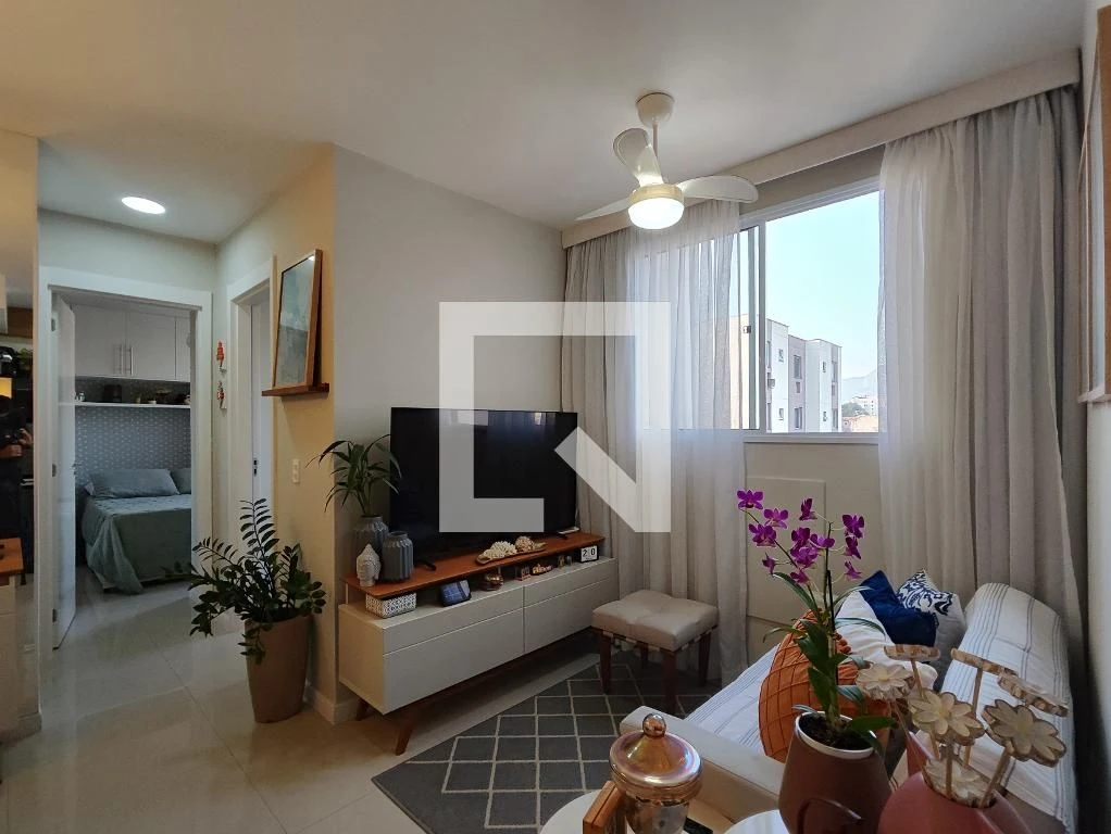 Departamento amueblado, 43 m², con vista a la montaña
