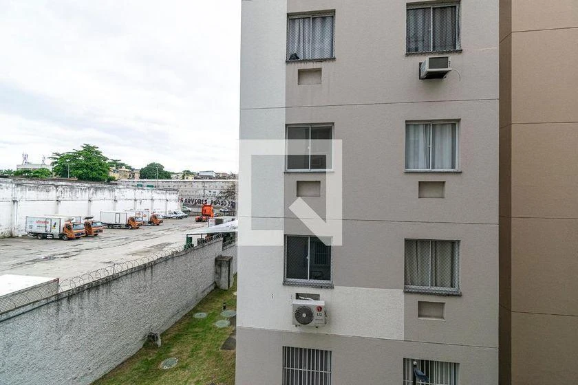 2-bedroom apartment in a building with a gym — photo 15