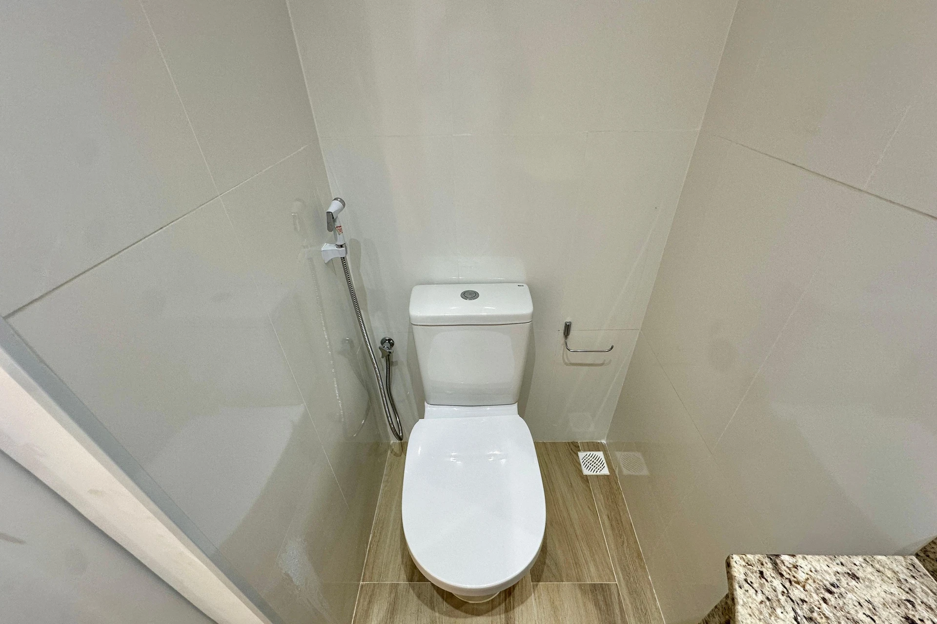 2-bedroom rental apartment with 1 total bathroom — photo 21