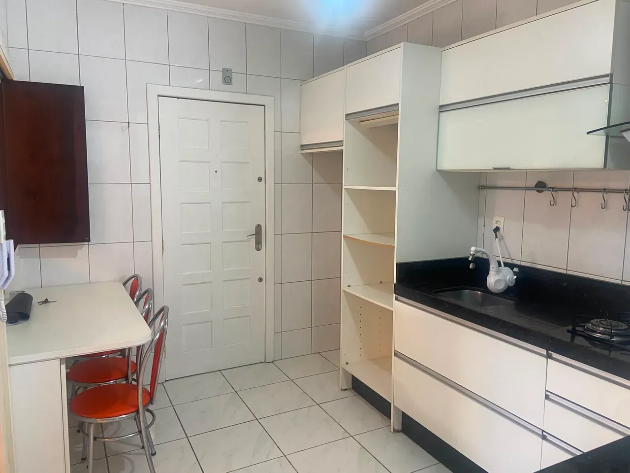 3-bedroom apartment with a home office in Florianópolis — photo 16