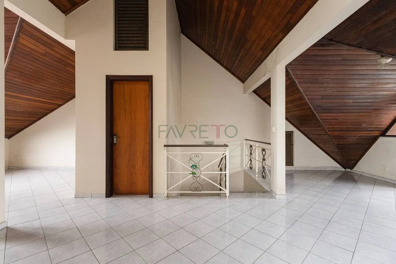 480 m² house with a bathtub and a garden — photo 47