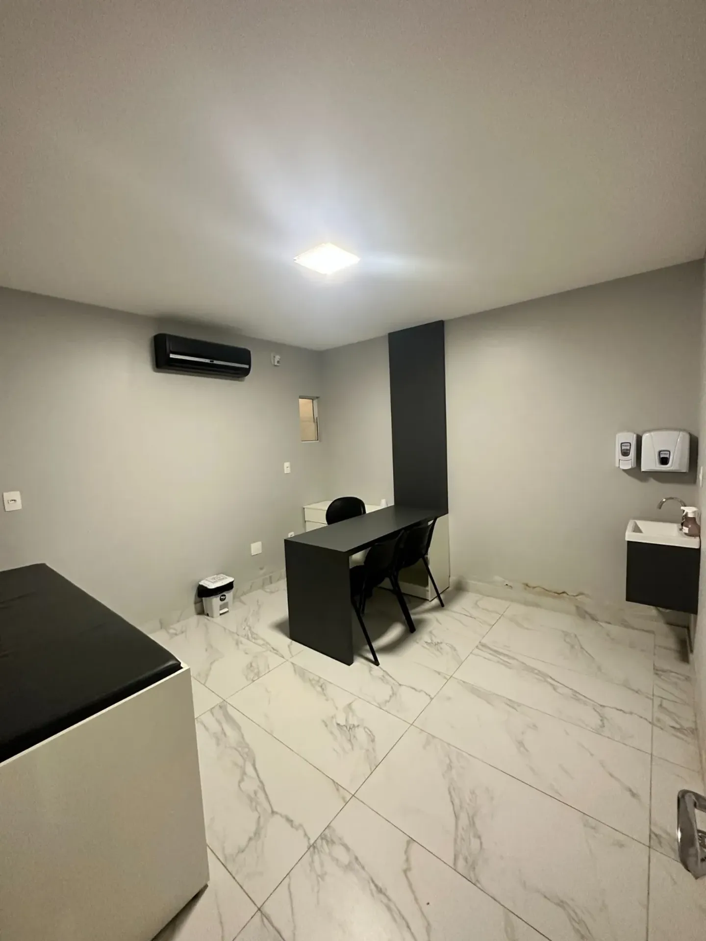 Estudio sin amueblar con 1 dormitorio y baño en suite — photo 3