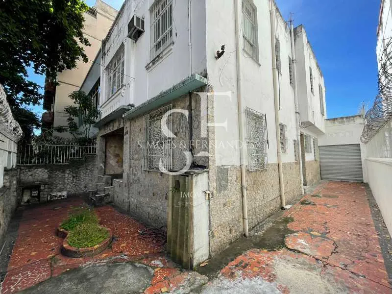 Casa com 4 quartos, 3 banheiros e 4 vagas — photo 7
