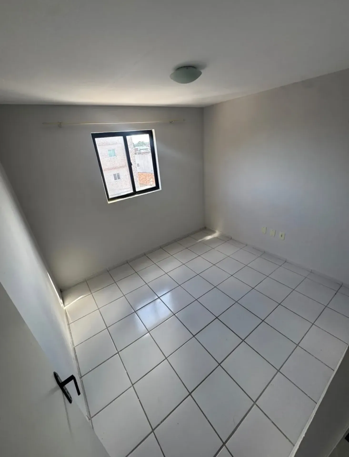 Квартира: 2 спальни, 1 со своей ванной, 50 м², Жуан-Песоа
