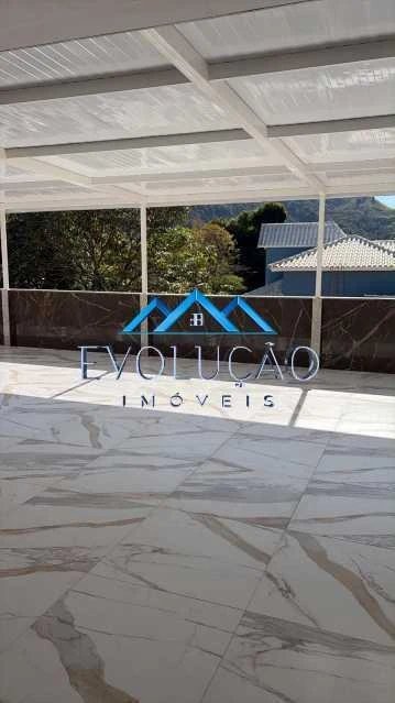 450 m² house with 6 bedrooms and 3 en-suite suites — photo 3