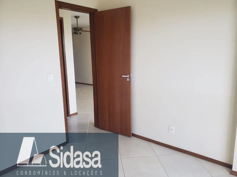 Unfurnished 3-bedroom apartment with a closed kitchen — photo 8